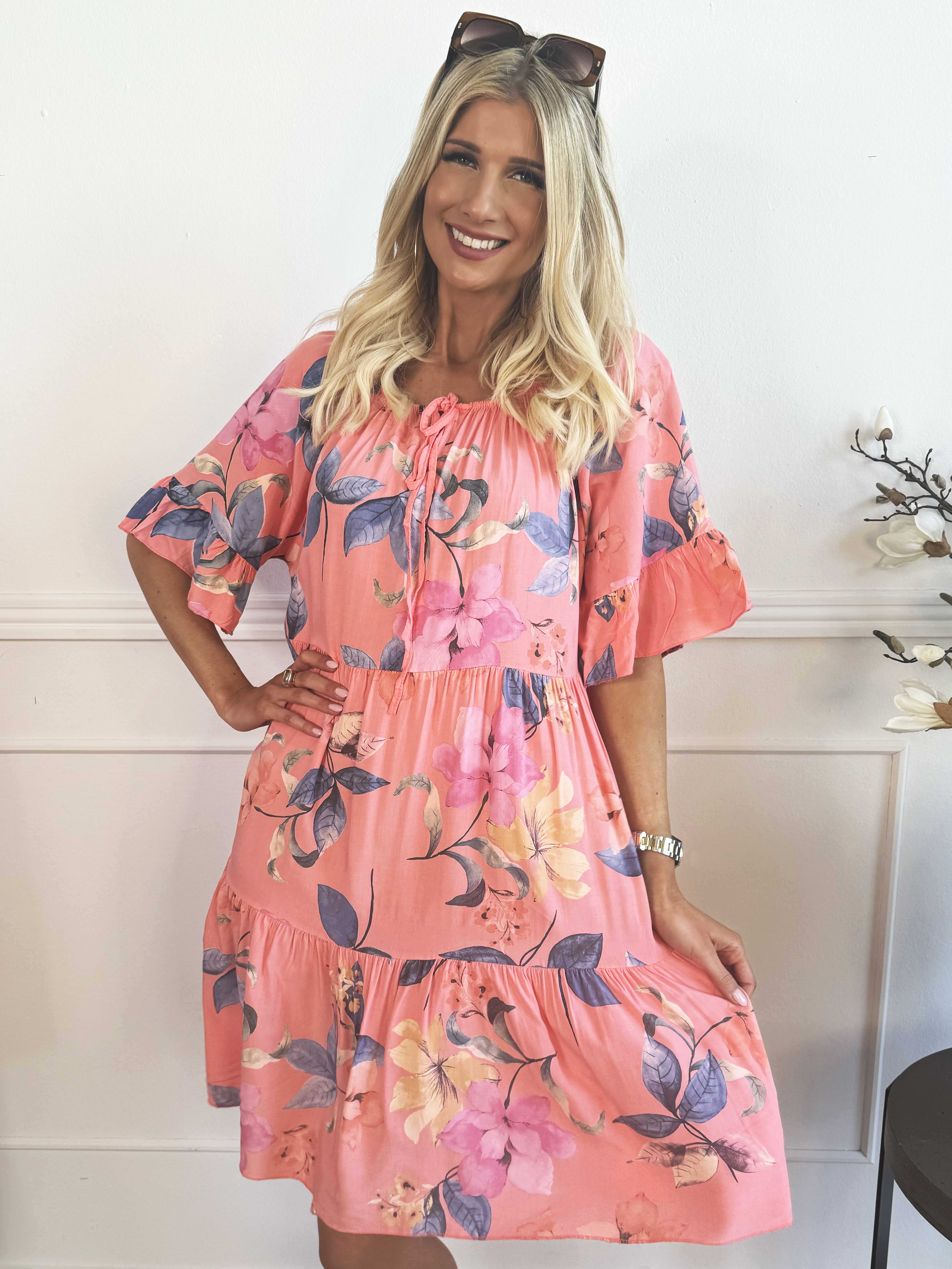 Malibu - Blomstret kjole i bomuld med elastik i udskæringen